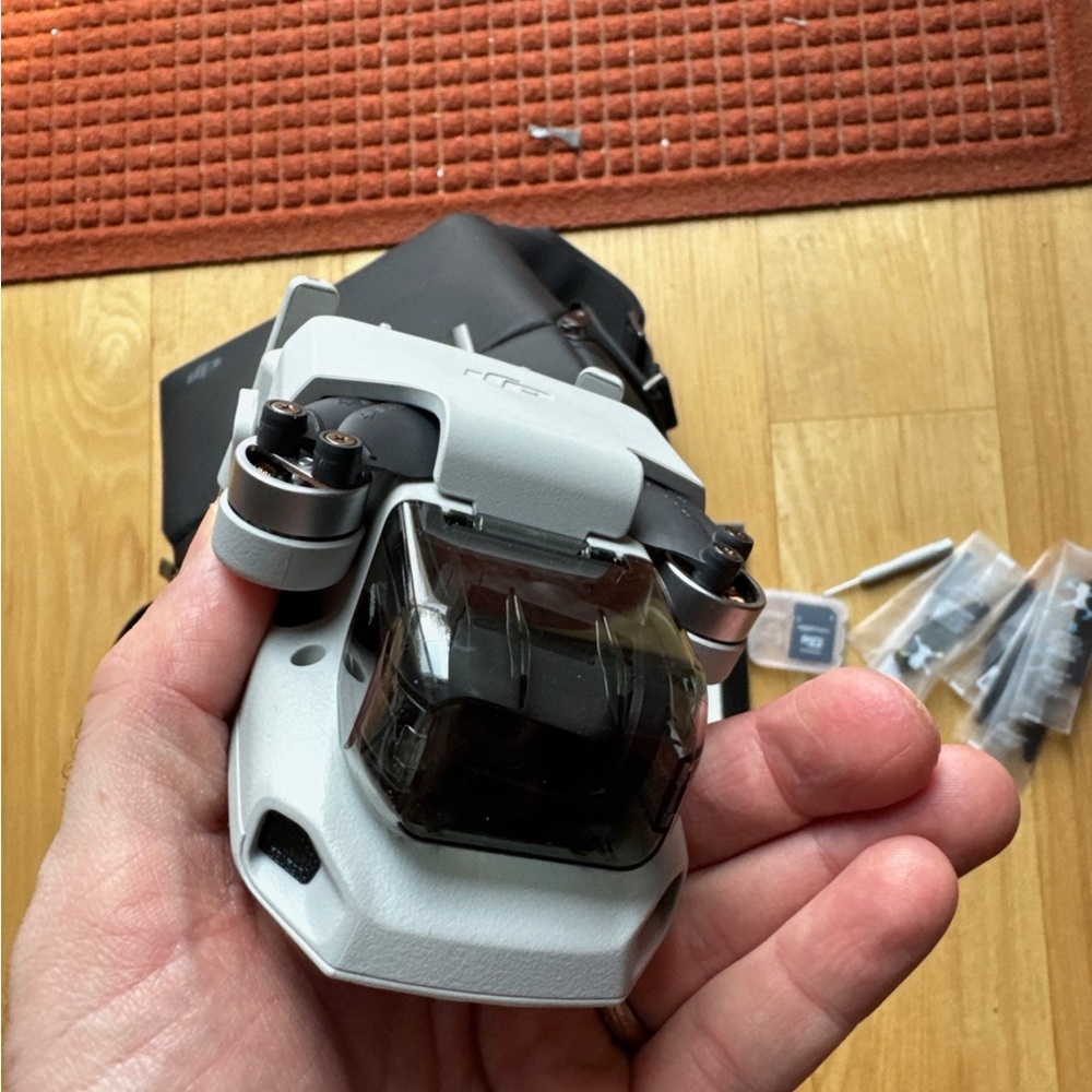 DJI Fly More SE Drone EUC!